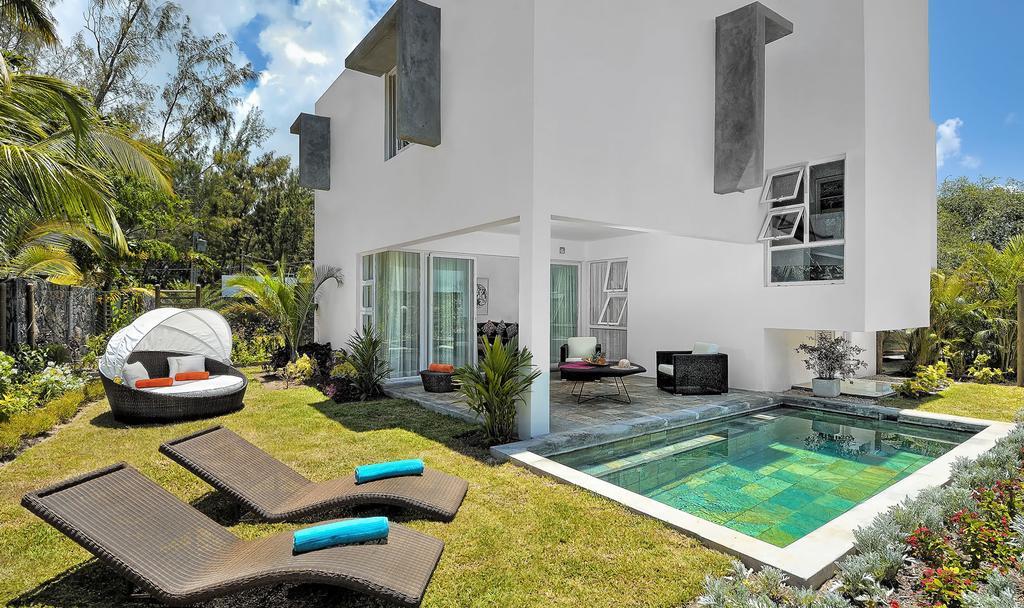 So Beach Villa In Situ Roches Noires Rum bild