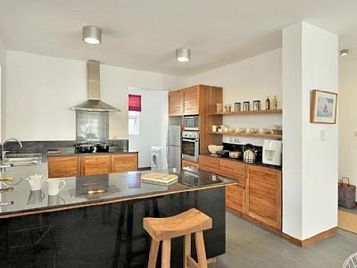So Beach Villa In Situ Roches Noires Rum bild
